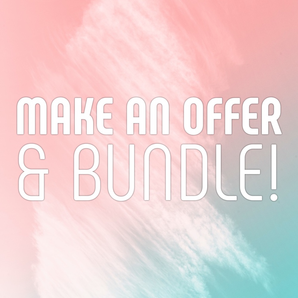 💕Open to offers! Remember to bundle!💕